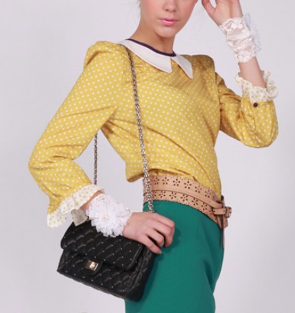 Yellow blouses with white lace - Click Image to Close